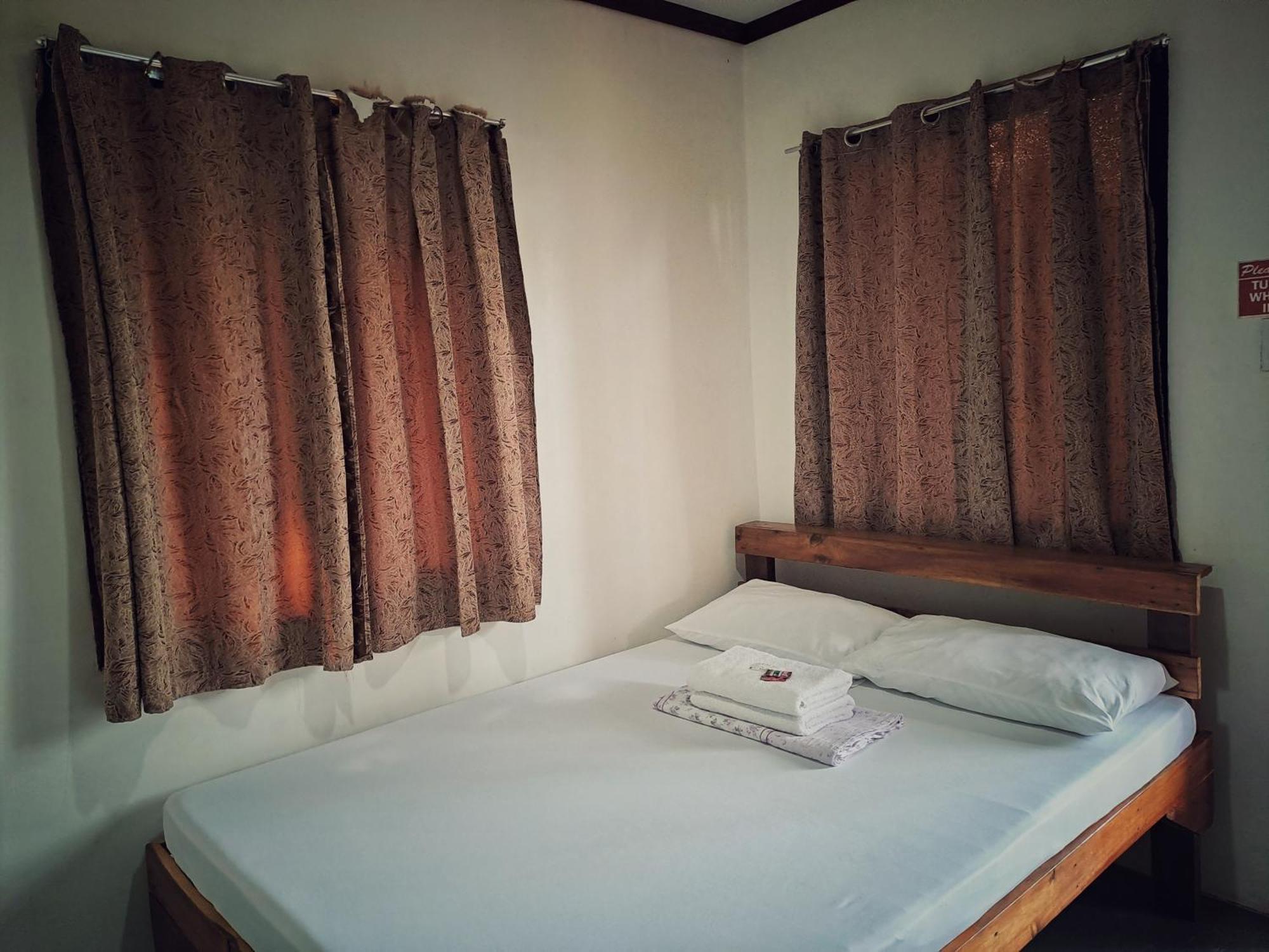 Nobi's Inn, Port Barton * San Vicente (Palawan)